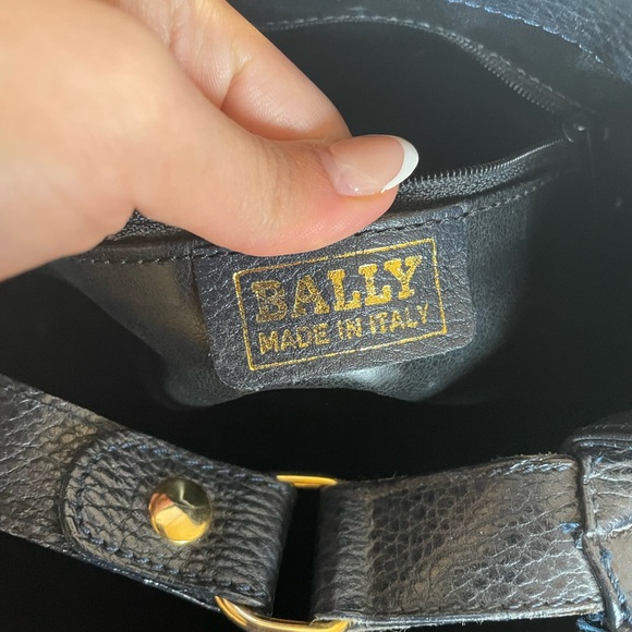 Vintage Bally Bucket Bag - Picture 6 of 6